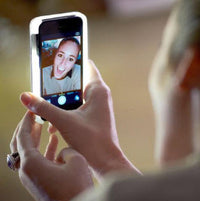 Thumbnail for LIGHT LUMENUS SELFIE CASE