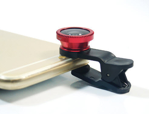 3 in 1 Universal Fish Eye & Macro Clip Camera Lens Kit for iPad iPhone 7 6 5 Samsung Blackberry HTC and Most smartphones