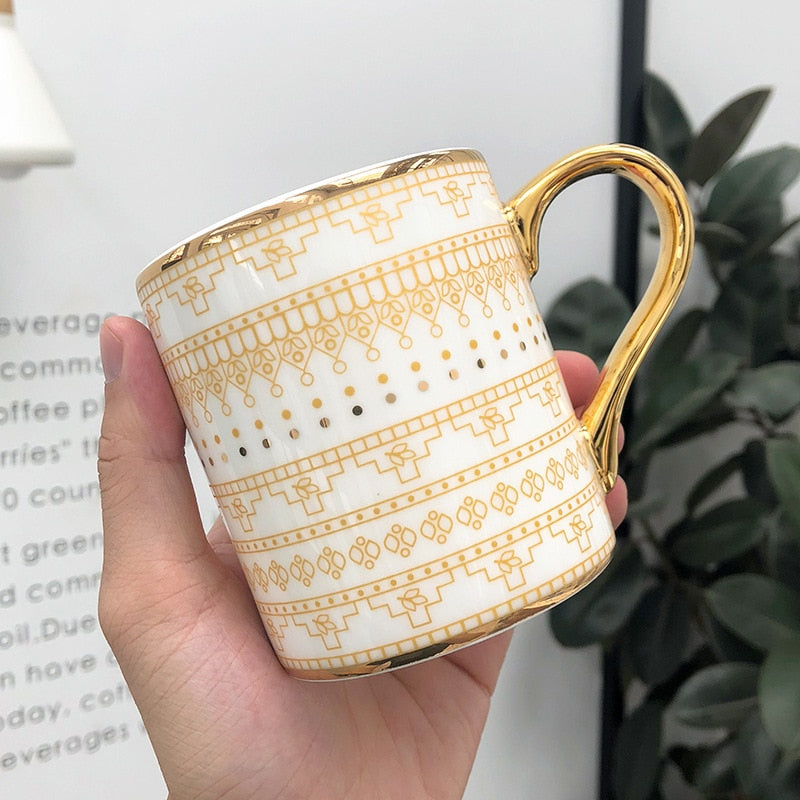 Abstract Collection Single Layered Nordic Style Gold Handle Ceramic Coffee/Tea Mugs