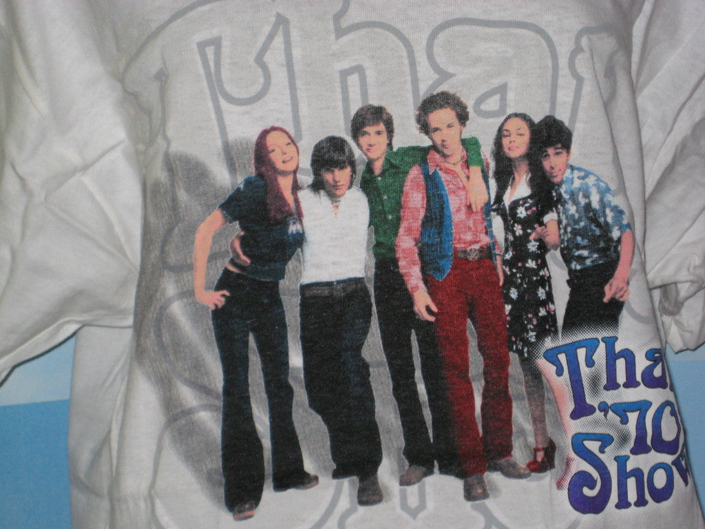 That 70's Show Cast Photo Adult White Size L Large Tshirt - TshirtNow.net - 2