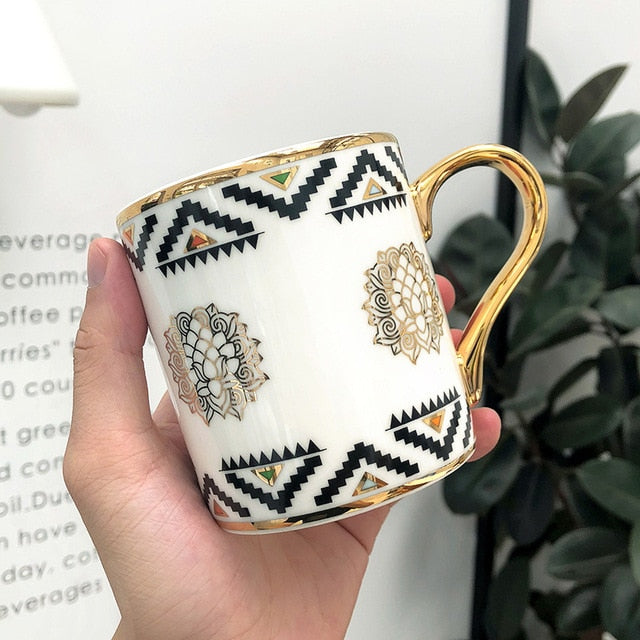 Abstract Collection Single Layered Nordic Style Gold Handle Ceramic Coffee/Tea Mugs